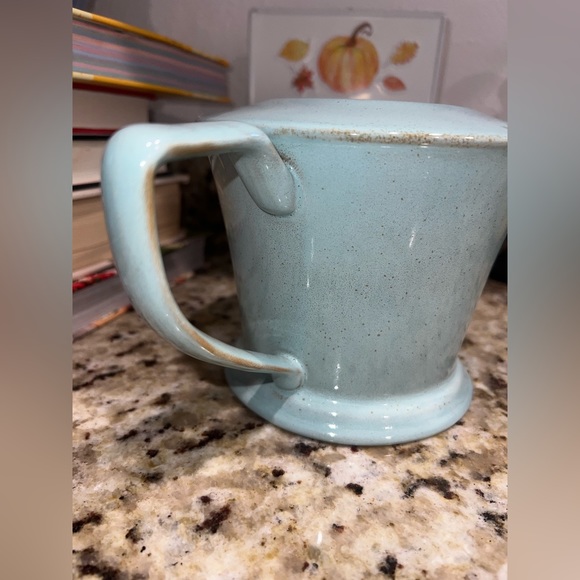 Prairie turquoise by Interiors stoneware teapot.  Like new condition.  Retired. - Picture 2 of 7